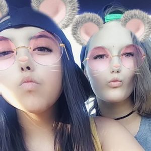 Meet your Posher, Hailey